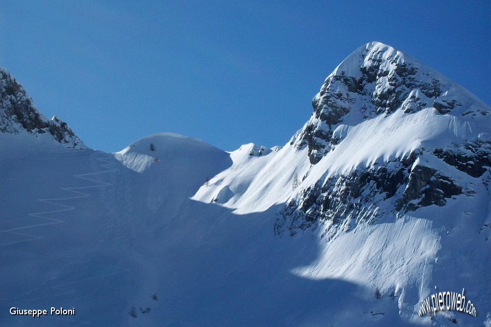 06- verso la Bocchetta di Corna piana .jpg